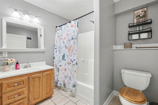 13396 Lincoln Lake Avenue, Gowen, MI 49326