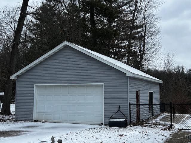 13396 Lincoln Lake Avenue, Gowen, MI 49326