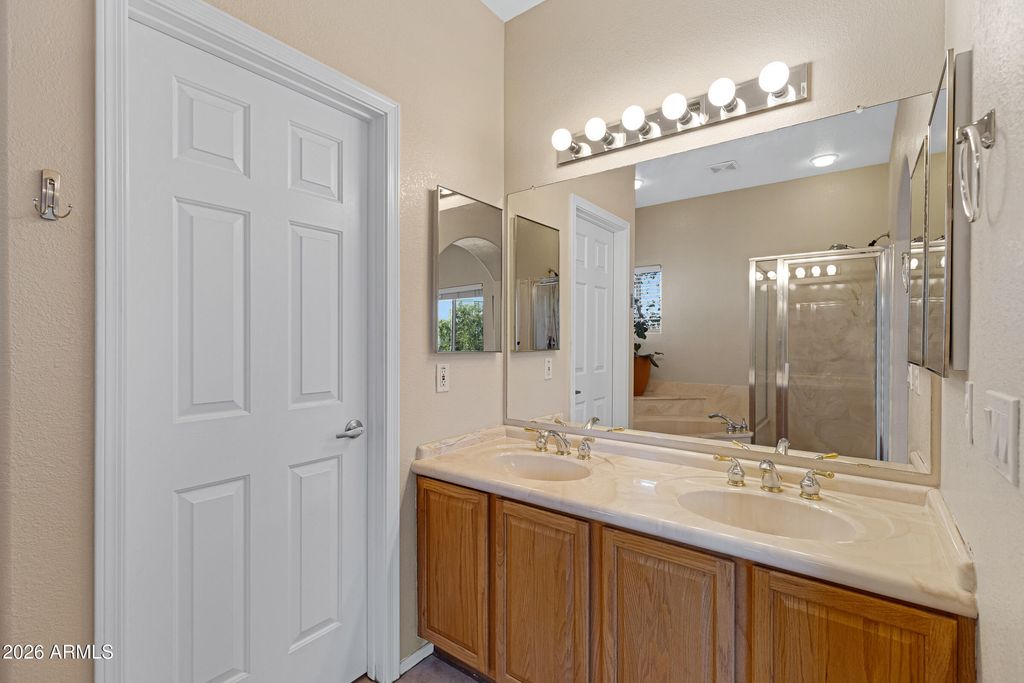 Image 15 of property listing at 5400 S HARDY Drive 107, Tempe, AZ 85283