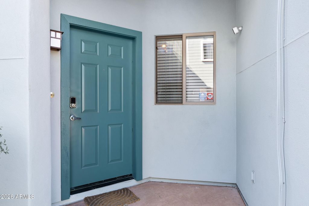 Image 2 of property listing at 5400 S HARDY Drive 107, Tempe, AZ 85283