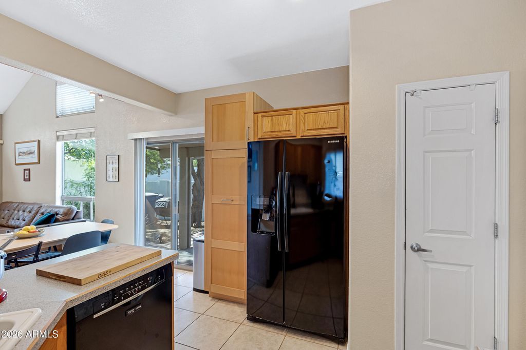 Image 4 of property listing at 5400 S HARDY Drive 107, Tempe, AZ 85283