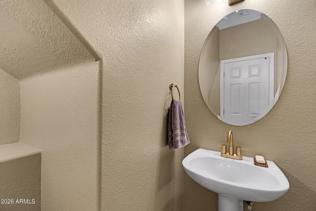 Image 9 of property listing at 5400 S HARDY Drive 107, Tempe, AZ 85283