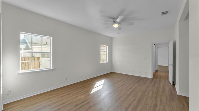 208 E POINSETTIA STREET, Lakeland, FL 33803