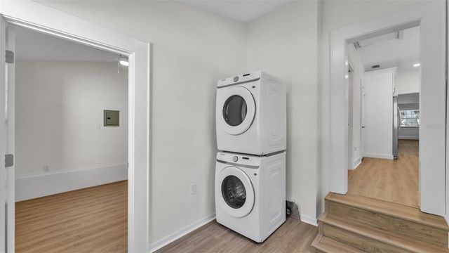 208 E POINSETTIA STREET, Lakeland, FL 33803