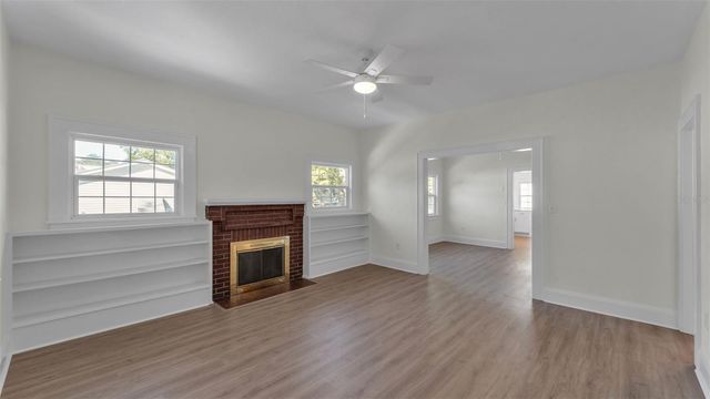 208 E POINSETTIA STREET, Lakeland, FL 33803