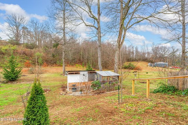 124 Mac Ivey Lane, Lafollette, TN 37766