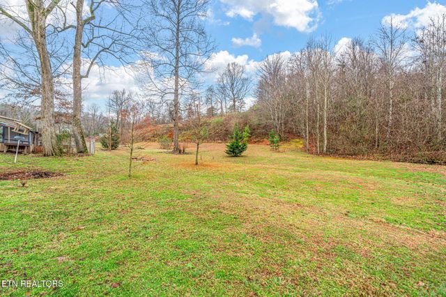 124 Mac Ivey Lane, Lafollette, TN 37766