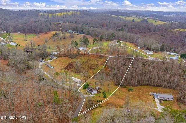 124 Mac Ivey Lane, Lafollette, TN 37766