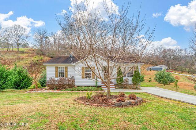 124 Mac Ivey Lane, Lafollette, TN 37766