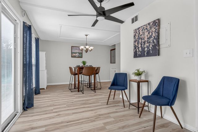 16 NW Cinderella Lane, Fort Walton Beach, FL 32547