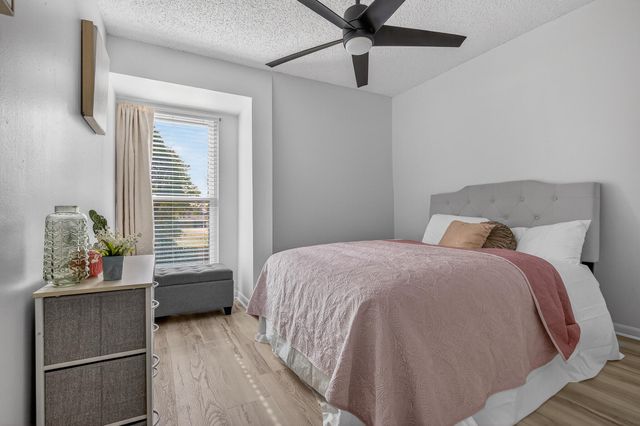 16 NW Cinderella Lane, Fort Walton Beach, FL 32547