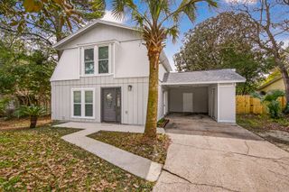 16 NW Cinderella Lane, Fort Walton Beach, FL 32547