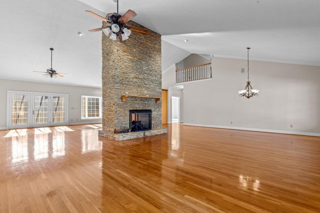 7900 Clara Chase Drive, Ooltewah, TN 37363