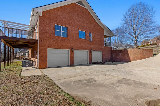 7900 Clara Chase Drive, Ooltewah, TN 37363