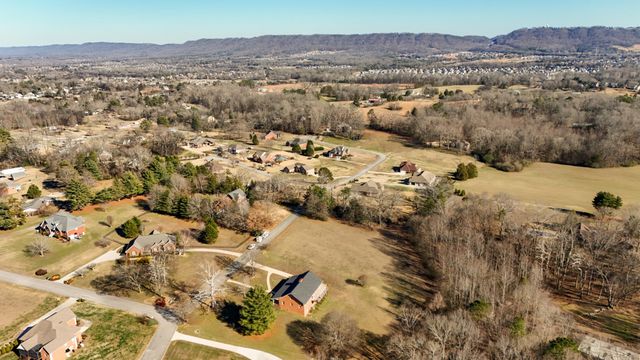 7900 Clara Chase Drive, Ooltewah, TN 37363