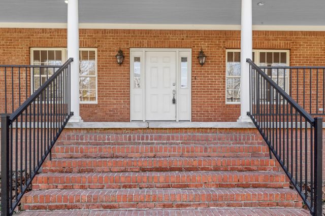 7900 Clara Chase Drive, Ooltewah, TN 37363