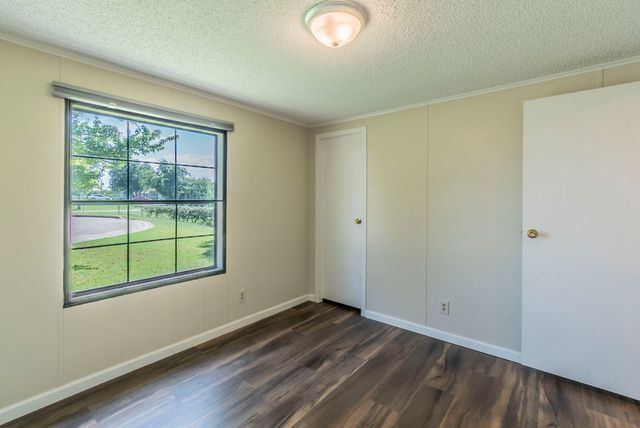 203 Harbor View Court, Granbury, TX 76048