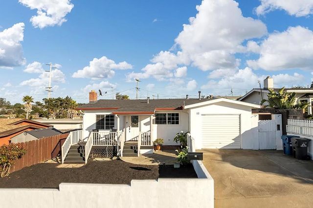 12 Shawnee Court, Seaside, CA 93955