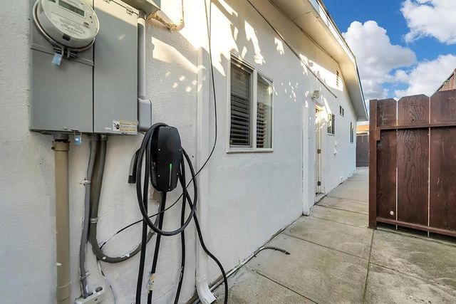 12 Shawnee Court, Seaside, CA 93955