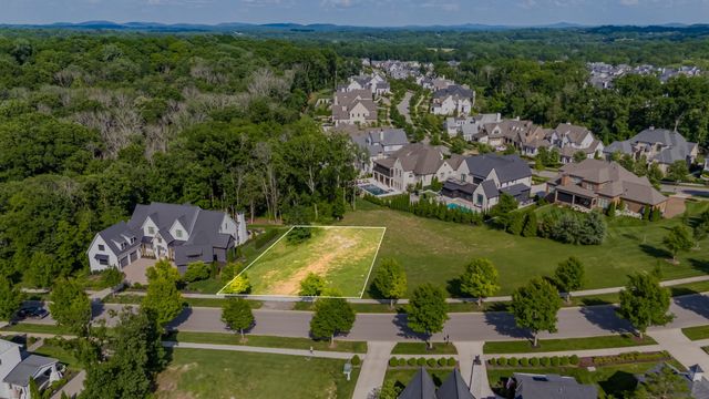 8568 Heirloom Blvd, College Grove, TN 37046