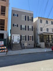 118 Bayard Street 3, New Brunswick, NJ 08901
