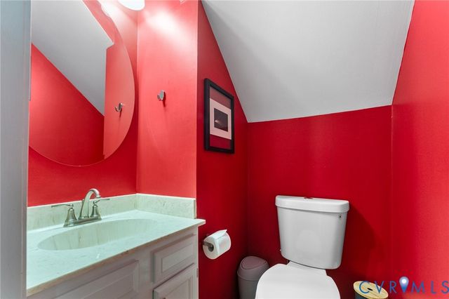 5605 Chatmoss Rd, Chesterfield, VA 23112