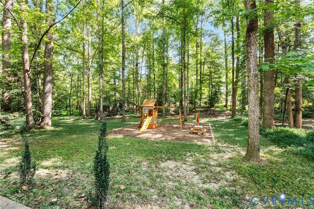 5605 Chatmoss Rd, Chesterfield, VA 23112