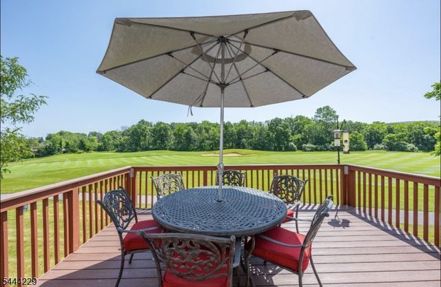 26 Turnberry Ln, Hardyston Twp., NJ 07419