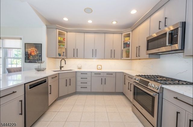 26 Turnberry Ln, Hardyston Twp., NJ 07419