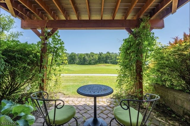 26 Turnberry Ln, Hardyston Twp., NJ 07419