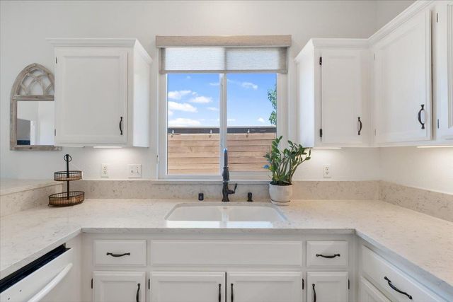 173 Cornstone Way, Manteca, CA 95336