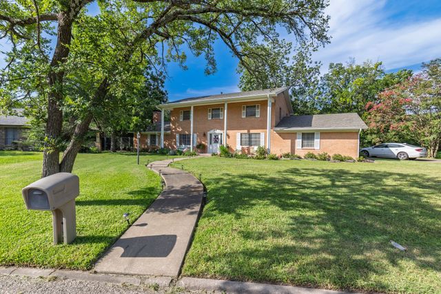 2810 Tanglewood Drive, Commerce, TX 75428