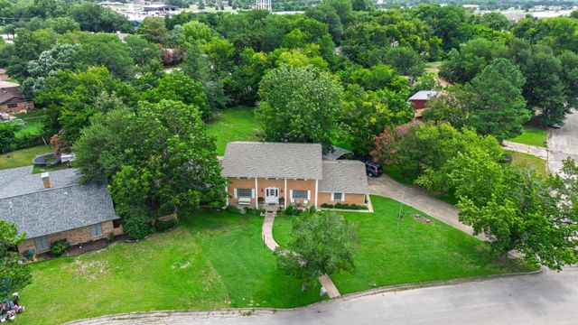 2810 Tanglewood Drive, Commerce, TX 75428