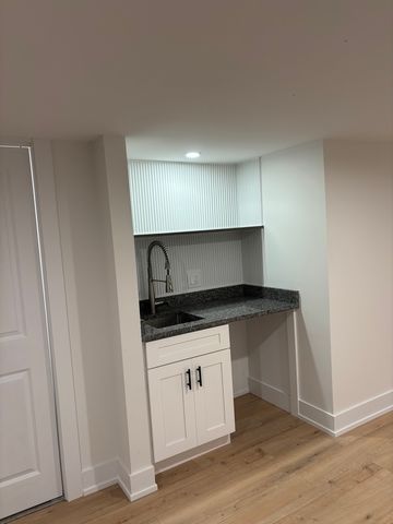 10918 S Wabash Avenue, Chicago, IL 60628
