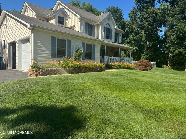 18 Peach Tree Street, Jackson, NJ 08527