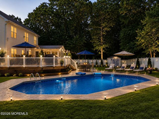 18 Peach Tree Street, Jackson, NJ 08527