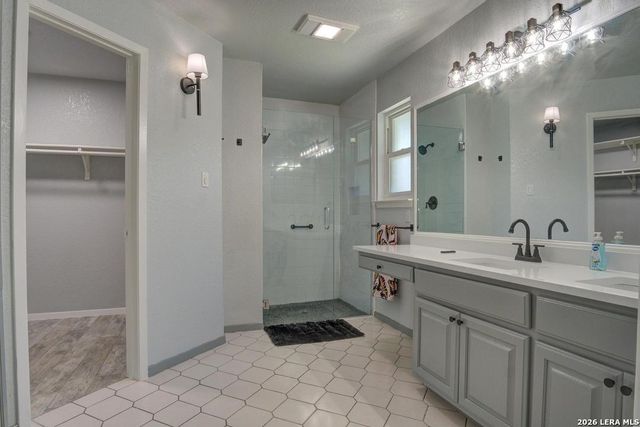 310 remington dr, Bergheim, TX 78004