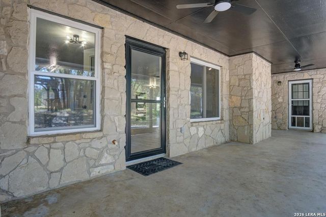 310 remington dr, Bergheim, TX 78004