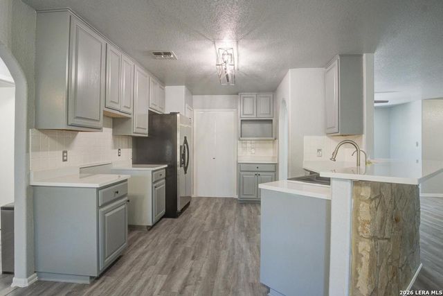 310 remington dr, Bergheim, TX 78004
