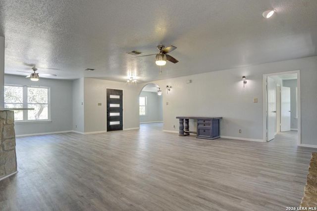 310 remington dr, Bergheim, TX 78004