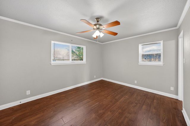 712 Sue Ann Lane, Burleson, TX 76028