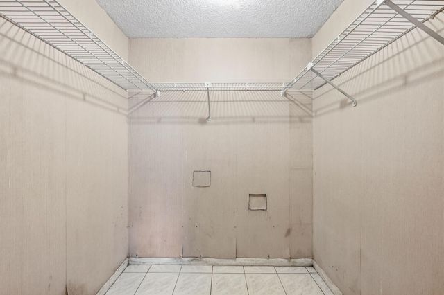 8425 Forest Hills Drive 205, Coral Springs, FL 33065