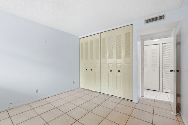 8425 Forest Hills Drive 205, Coral Springs, FL 33065