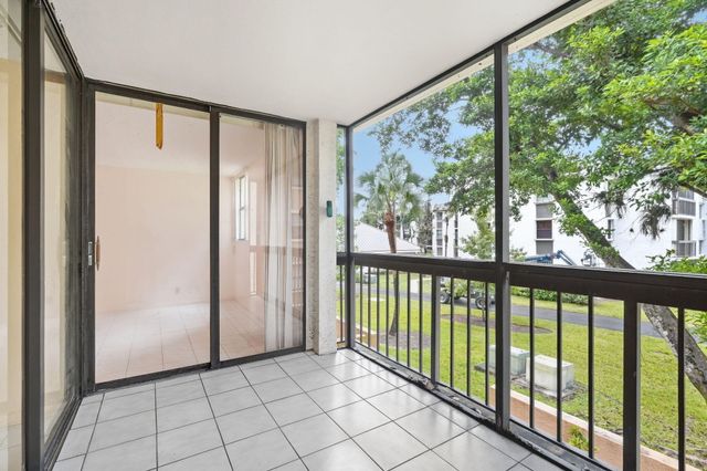 8425 Forest Hills Drive 205, Coral Springs, FL 33065