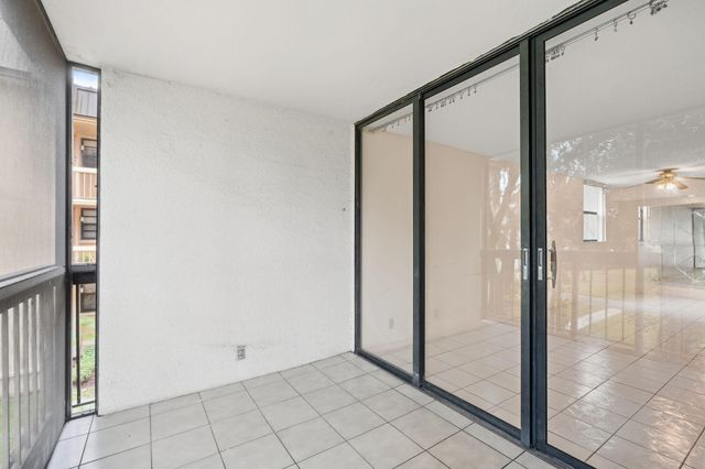 8425 Forest Hills Drive 205, Coral Springs, FL 33065