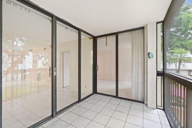 8425 Forest Hills Drive 205, Coral Springs, FL 33065