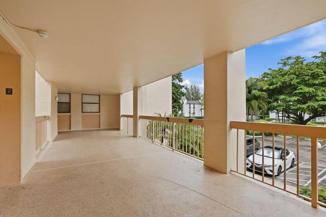 8425 Forest Hills Drive 205, Coral Springs, FL 33065