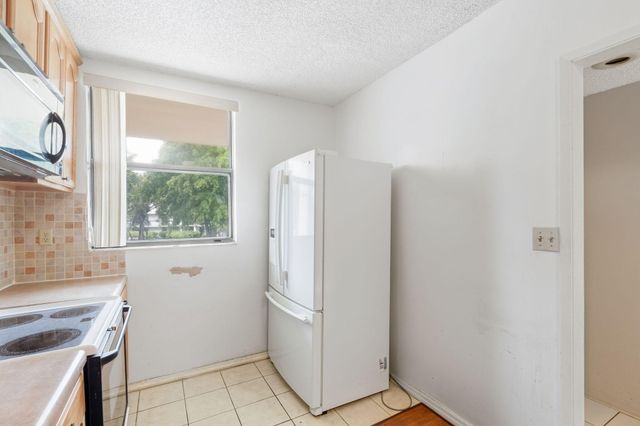8425 Forest Hills Drive 205, Coral Springs, FL 33065