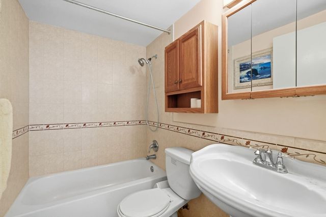 8425 Forest Hills Drive 205, Coral Springs, FL 33065