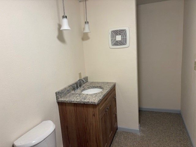 306 S 15th Avenue W, Newton, IA 50208